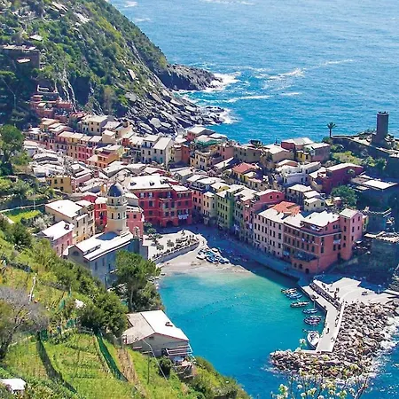 2 Bedroom Beautiful In Pieve Ligure